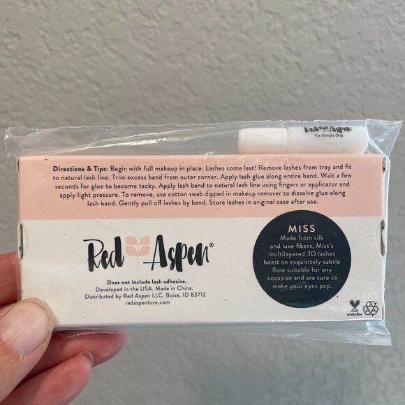 Red Aspen MISS Luxe False Lashes NEW - Picture 5 of 5